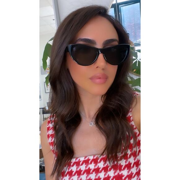 NEW Saint Laurent SL676 Cat Eye Sunglasses in Black - Picture 2 of 8